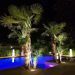 Hambros - 4*